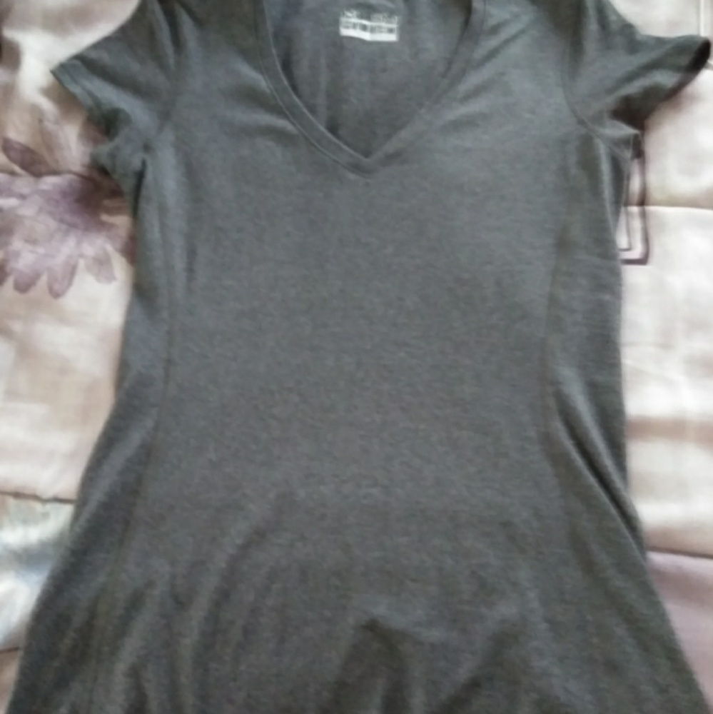 Underarmour shirt